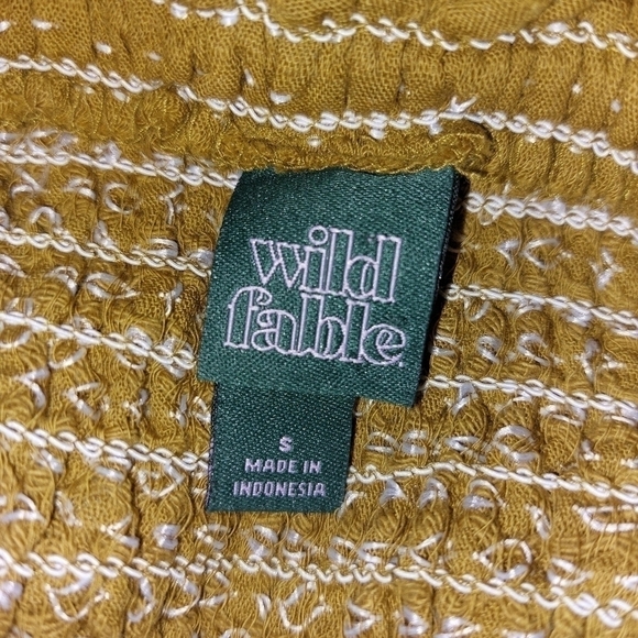 Wild FABLE LADIES SHORT PUFF SLEEVE CROP TOP- S - Picture 4 of 4